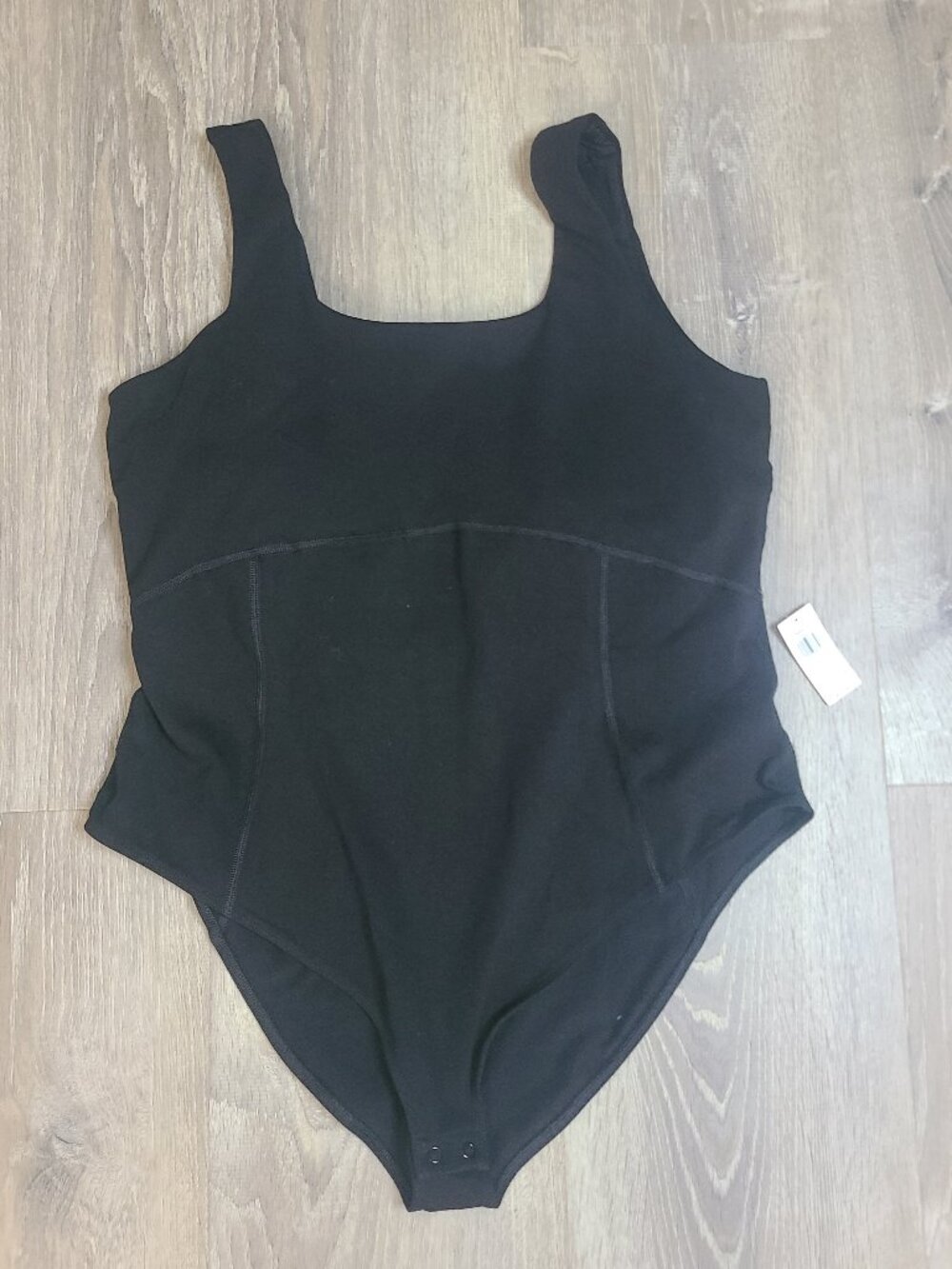 Old Navy Seamless Base-Layer Tank Top Scoop Neck Bodysuit Black NWT XL